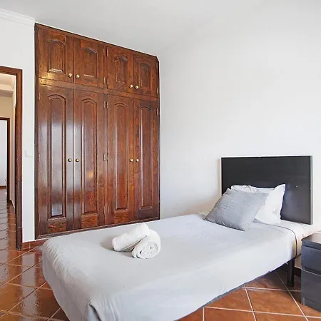 Apartamento A O - Aires Peniche