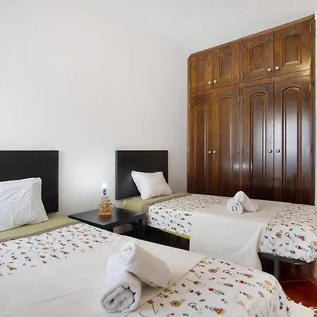 A O - Aires Διαμέρισμα *